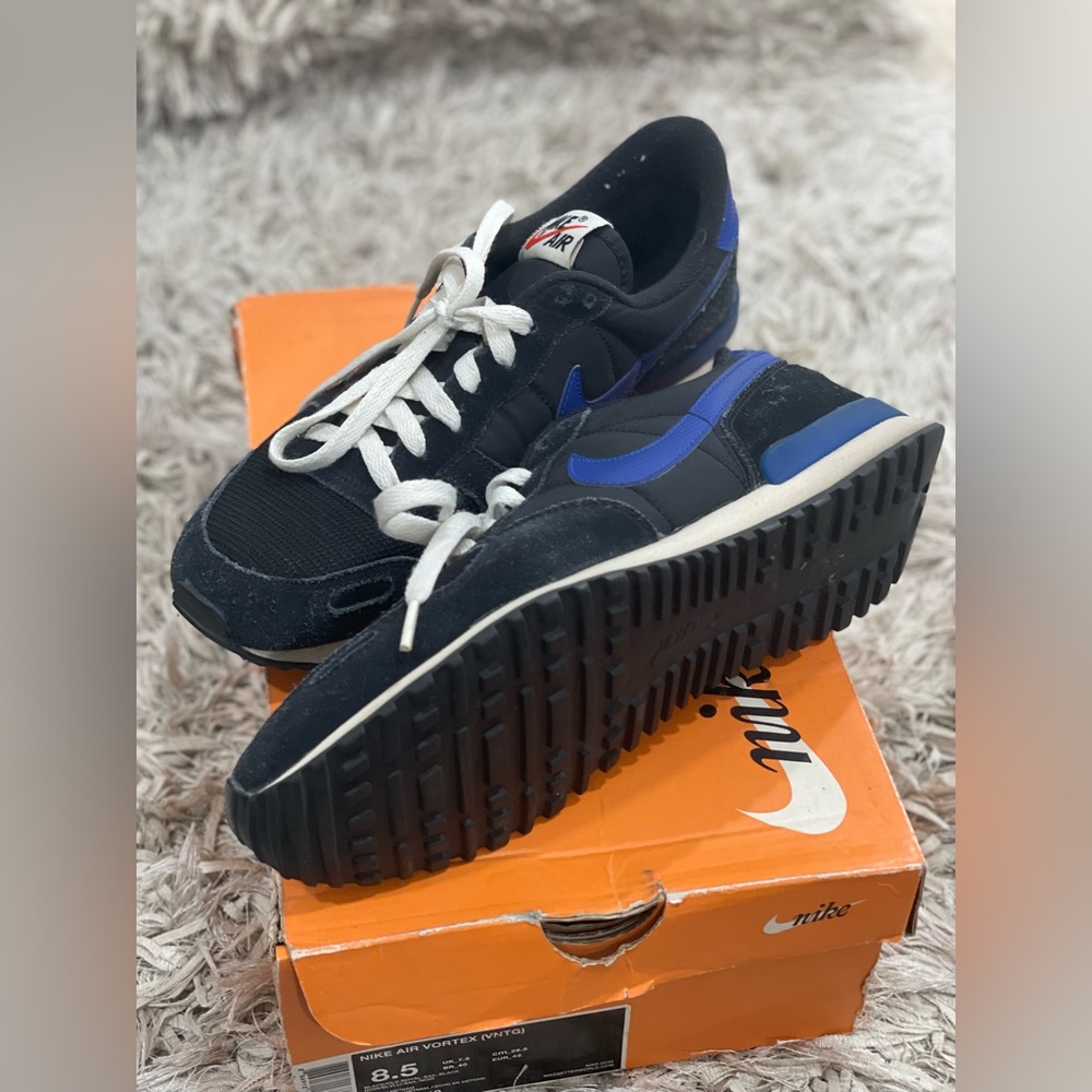 NIKE AIR VORTEX (VNTG) - men’s size 8.5 - color: black/old royal